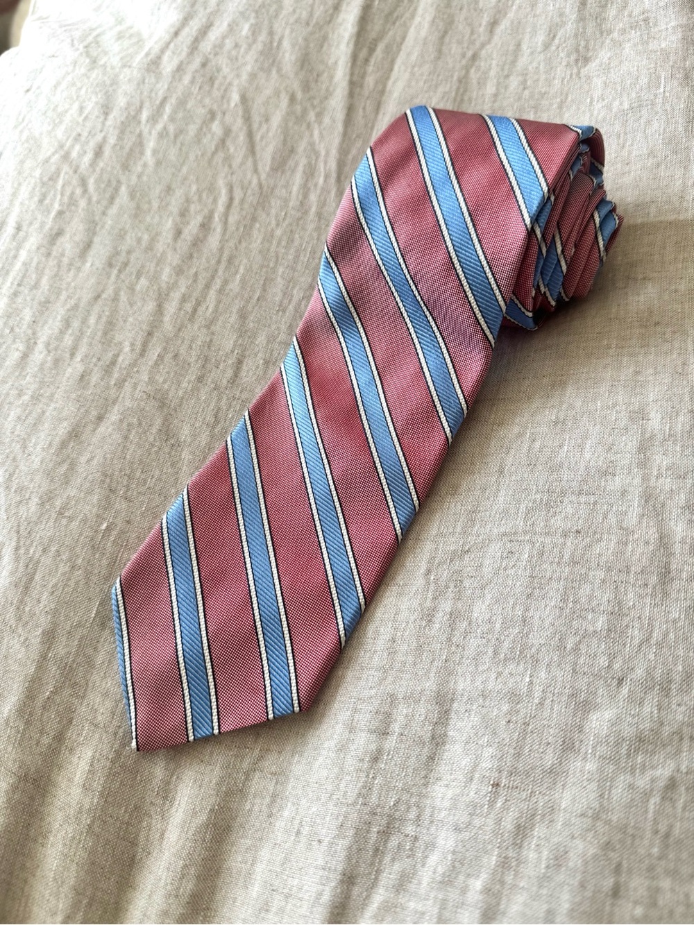 Brooks Brothers 346 Men’s Striped Red Pure Silk Tie with Blue and White Stripes